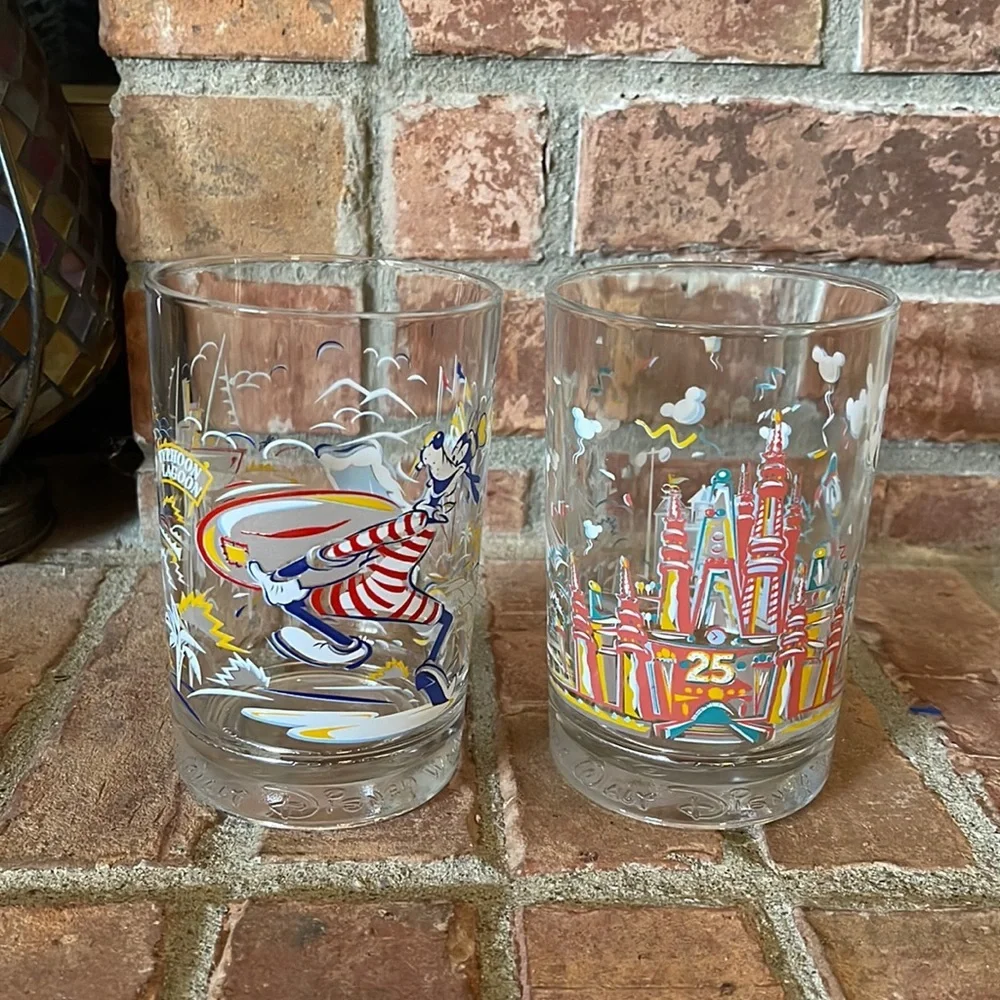 Vtg Disney World 25th Anniversary Glasses Set of 2